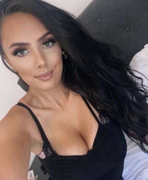 dzatGurl de Alpes-Maritimes, France